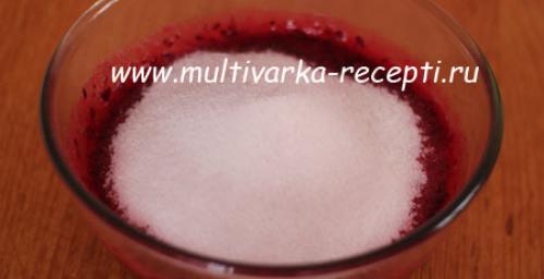 Как долго приходится тертой клюкве с сахаром на зиму. Клюква, протертая с сахаром на зиму