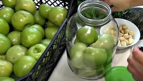 Самые вкусные зеленые помидоры на зиму. 8 ПРОСТЫХ рецептов зеленых помидоров 2021 на зиму: пошаговые с фото
