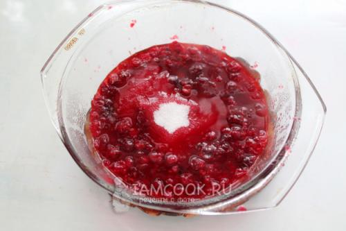 Сохраняйте клюкву на зиму без варки: простой и практичный способ 03 Сохраняйте клюкву на зиму без варки: простой и практичный способ 03