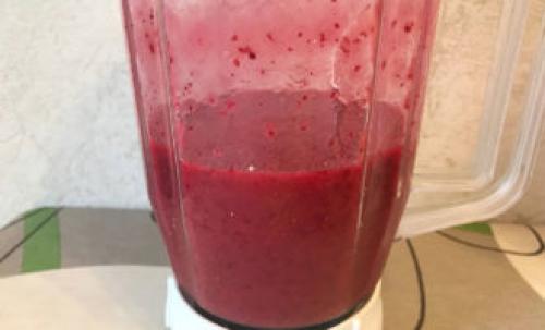 Как долго находиться клюква в блендере, чтобы получить нужную консистенцию. Клюквенный морс из свежих ягод без варки