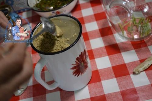 Маринованные зеленые помидоры с горчицей. Зеленые помидоры с чесноком и горчицей