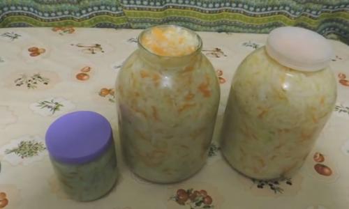 Какие ингредиенты необходимы для приготовления быстрой и вкусной маринованной капусты на зиму. Маринованная капуста в банках на зиму — очень вкусная и хрустящая