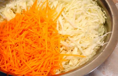 Капуста квашеная с уксусом и сахаром. Квашеная капуста быстрого приготовления в банке