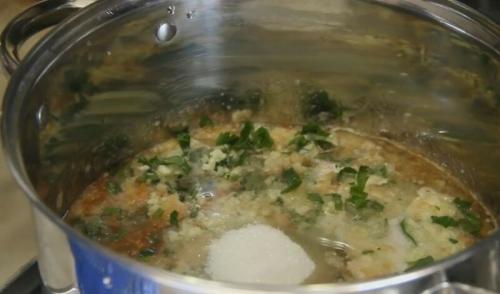 Можно ли использовать капусту цветную в остром маринаде в салатах. Деликатесный салат из цветной капусты с помидорами и болгарским перцем — самый вкусный рецепт