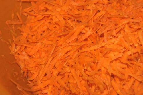 Лечо с томатным соком морковью и луком. Классическое лечо с морковью и луком