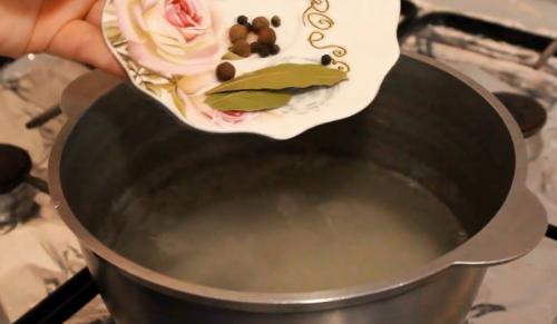 Квашеная капуста за сутки с уксусом. Квашеная капуста быстрого приготовления в банке