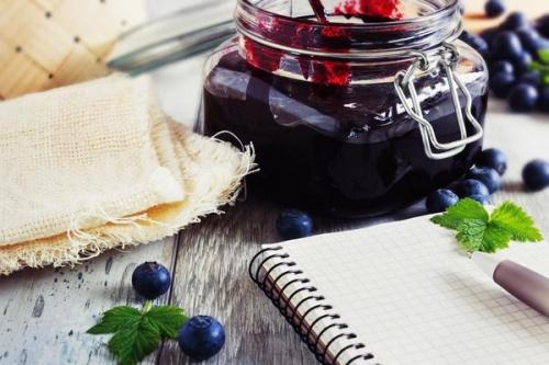 20 рецептов варенья из черники. Черника: 15 интересных рецептов варенья на зиму 02 20 рецептов варенья из черники. Черника: 15 интересных рецептов варенья на зиму 02