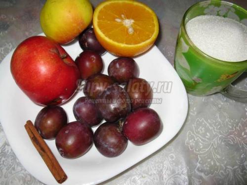 Варенье из яблок слив и апельсина.