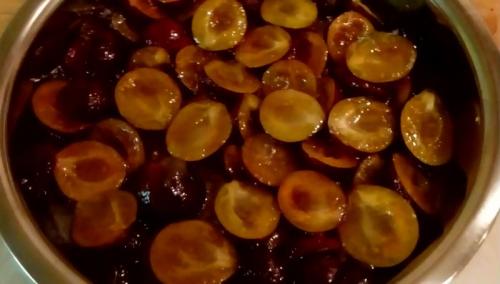 Сливовое варенье с цедрой цитрусовых. Вкуснейшее варенье из слив с апельсинами - оригинальный рецепт с пошаговыми фото 13 Сливовое варенье с цедрой цитрусовых. Вкуснейшее варенье из слив с апельсинами - оригинальный рецепт с пошаговыми фото 13