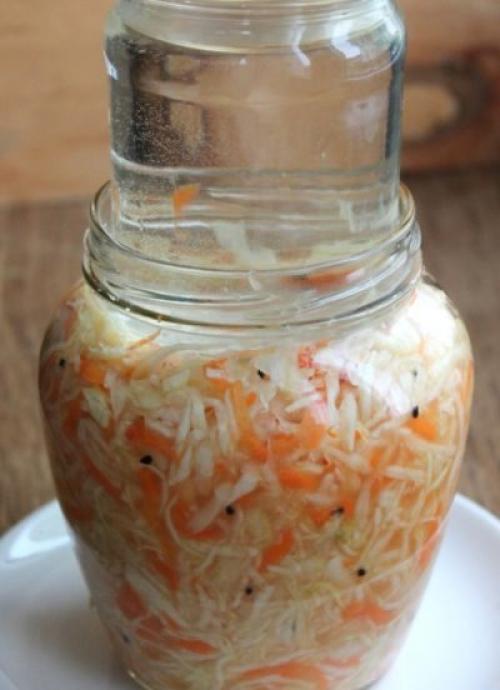 Квашеная капуста быстрого приготовления хрустящая и сочная. Вкусная квашеная капуста быстрого приготовления