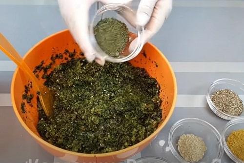 Аджика абхазская сырая. Абхазская аджика — классические домашние рецепты острой приправы