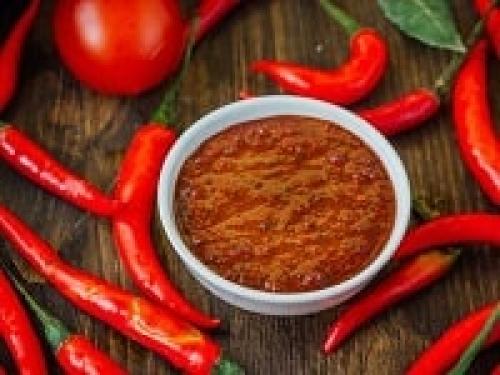 Аджика абхазская сырая. Абхазская аджика — классические домашние рецепты острой приправы