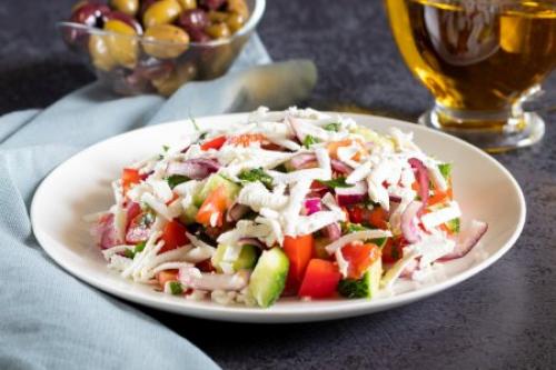 Какой соус лучше всего подходит для салата из зеленых помидоров с зеленью и чесноком. 20 заправок, которые сделают салат незабываемым