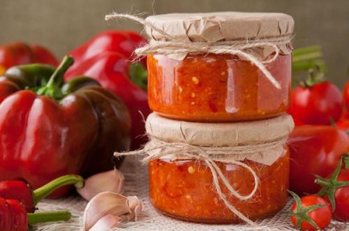 Борщевая заправка на зиму с томатной пастой без перца. Борщевая заправка на зиму в банках – 6 очень вкусных рецептов заправки для борща