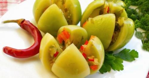 Вкусный салат: зеленые помидоры с морковью и чесноком 07 Вкусный салат: зеленые помидоры с морковью и чесноком 07