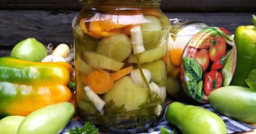 Вкусный салат: зеленые помидоры с морковью и чесноком 04 Вкусный салат: зеленые помидоры с морковью и чесноком 04