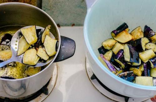 Лечо из баклажан по-грузински. Баклажаны по-грузински быстрого приготовления — самый вкусный рецепт