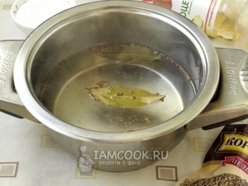 Зеленые помидоры на зиму: как мариновать с чесноком 14