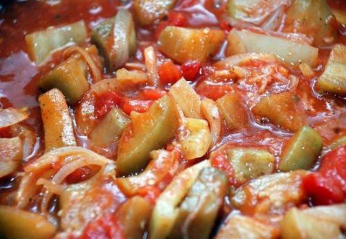 Лечо из баклажан на сковороде. Лечо из обжаренных баклажанов без уксуса